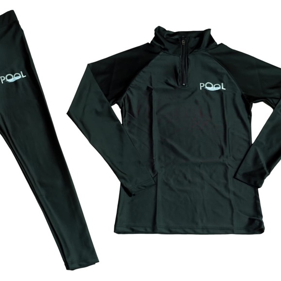 Ladies Tracksuit - Picture 2 of 8